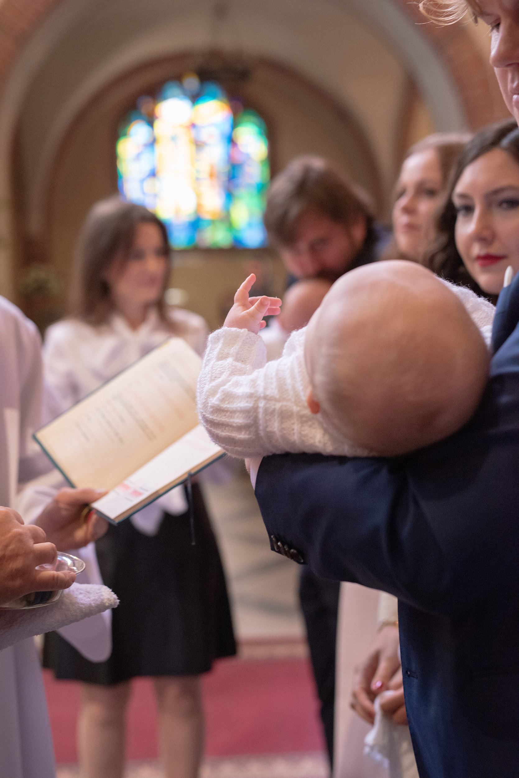 fotografia chrztu uroczystość rodzinna momenty z rodziną i bliskimi